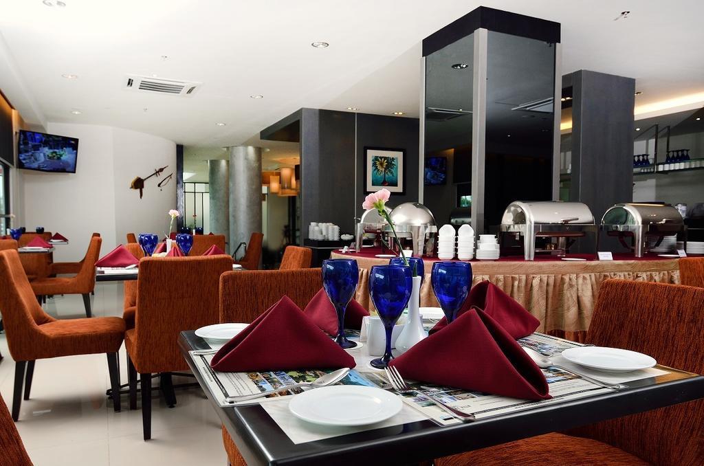 Holiday Villa Hotel & Suites Kota Bharu - Wakaf Che Yeh, Night Market Екстер'єр фото