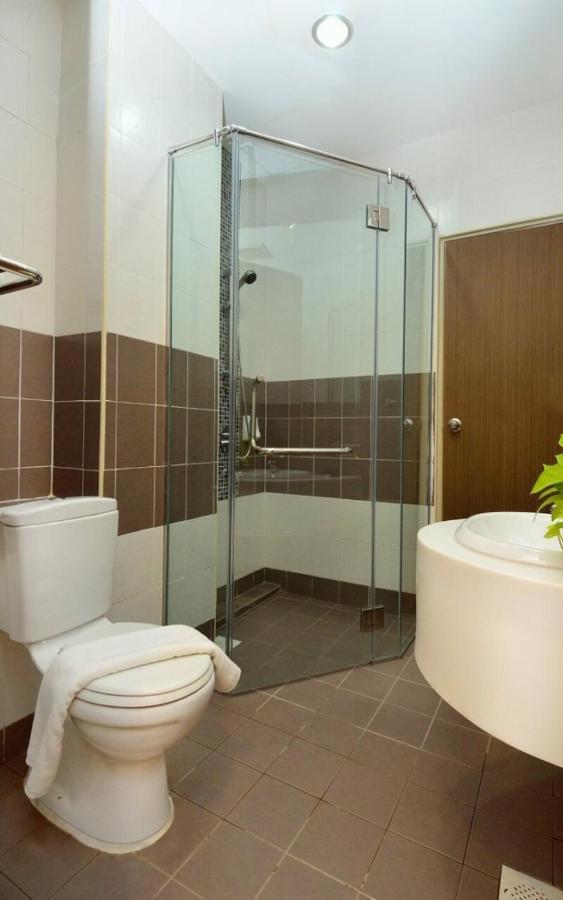 Holiday Villa Hotel & Suites Kota Bharu - Wakaf Che Yeh, Night Market Екстер'єр фото