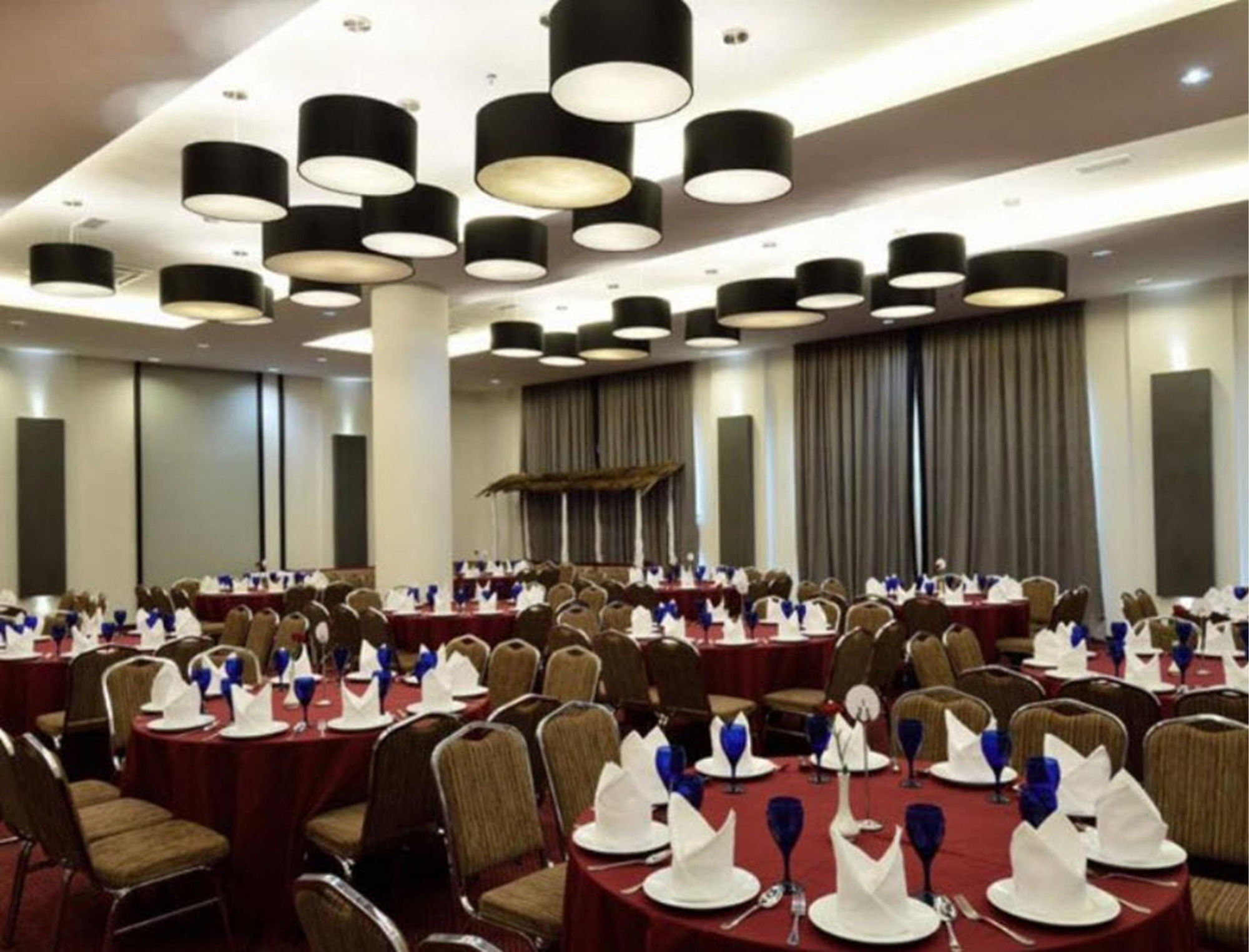 Holiday Villa Hotel & Suites Kota Bharu - Wakaf Che Yeh, Night Market Екстер'єр фото